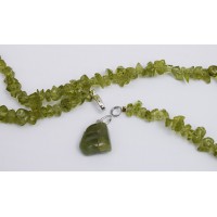 CHRYSOLITHE COLLIER PERIDOT PIERRES BAROQUES